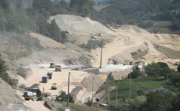 Tragedija u BiH: Poginuo radnik na gradilištu Koridora 5C...