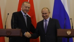Putin poručio Erdoganu da se vakciniše Sputnikom