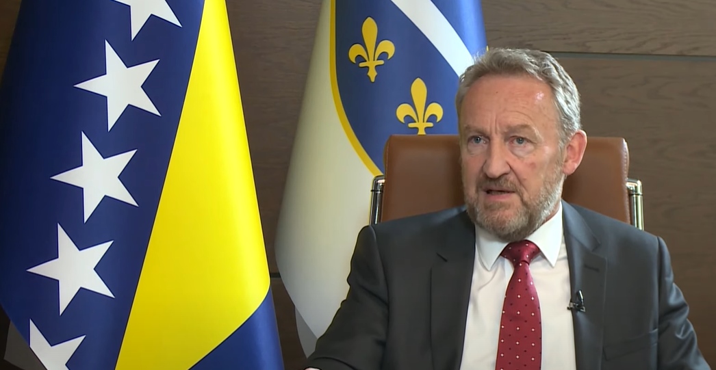 Izetbegović: Srbi vladaju na 49 posto teritorije BiH, zašto bi pokvarili to