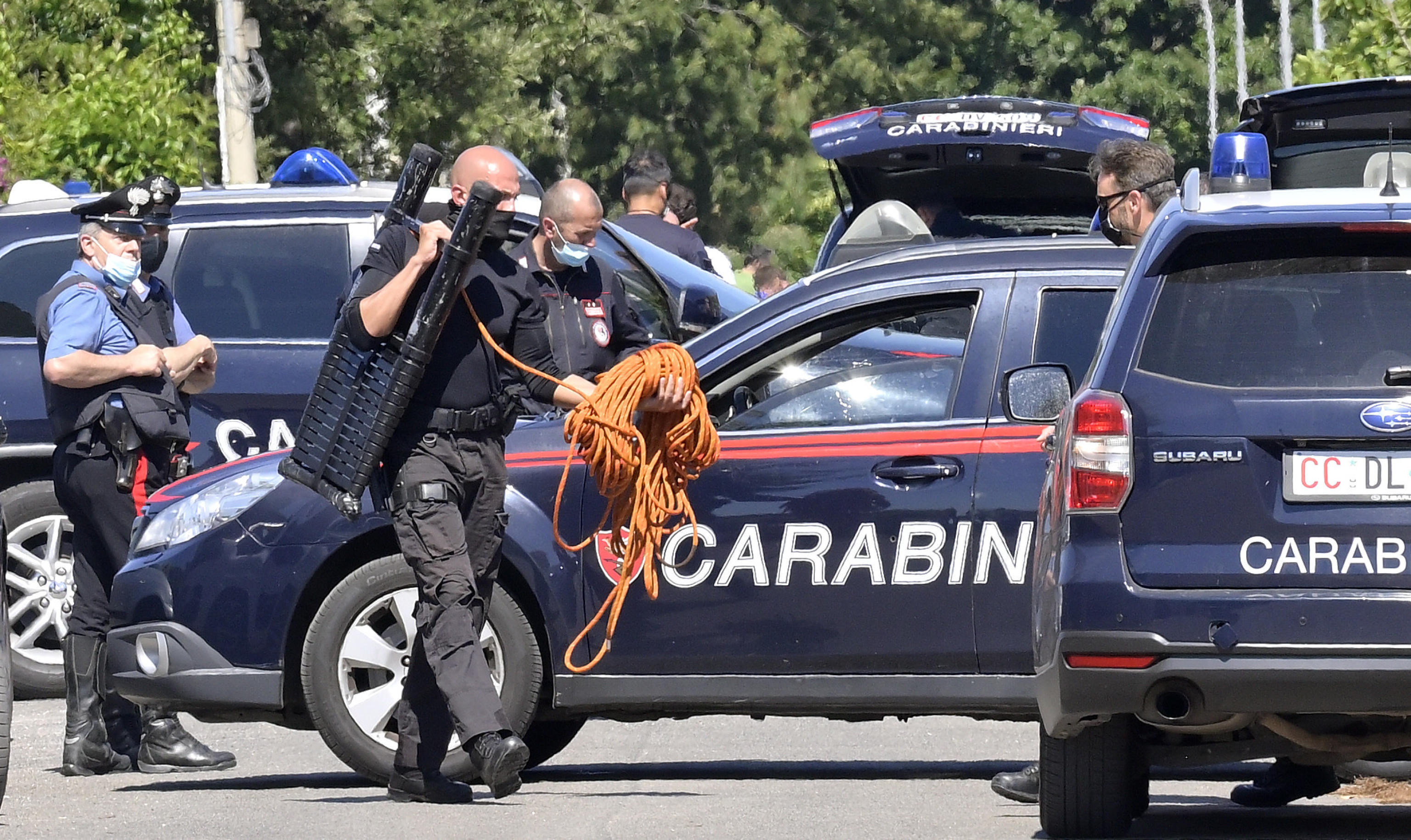 Srbin u Italiji ubio kćerku hicima iz pištolja, pa izvršio samoubistvo