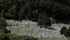 Greif priznao ubistvo 8.000 Bošnjaka, a njegova komisija i dalje negira genocid