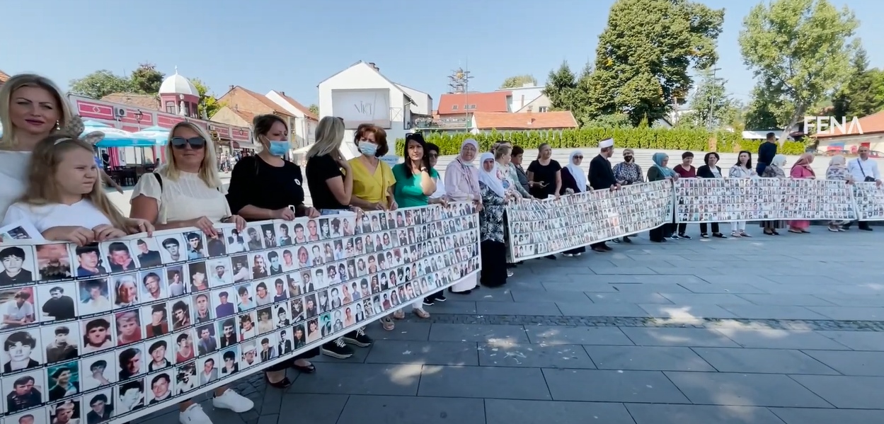 Žene Srebrenice i danas mirno protestuju u znak sjećanja na 11. juli