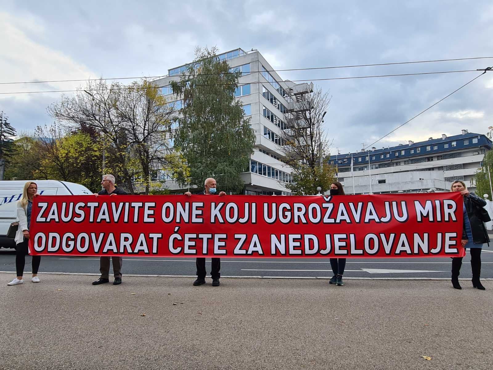 U ponedjeljak protesti građana ispred OHR-a u Sarajevu: Pozivamo Schmidta da počne raditi svoj posao