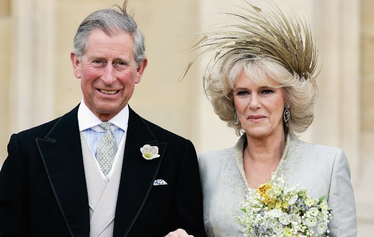 Princ Charles želi da Camilla bude kraljica, usprkos željama njegovih sinova i velike većine Britanaca