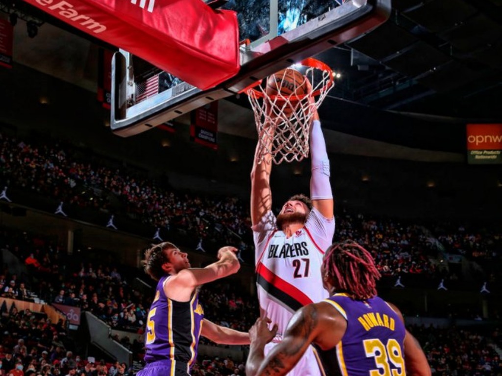 Nurkić zabio 15 poena i dominirao pod košem u pobjedi Portlanda nad Lakersima