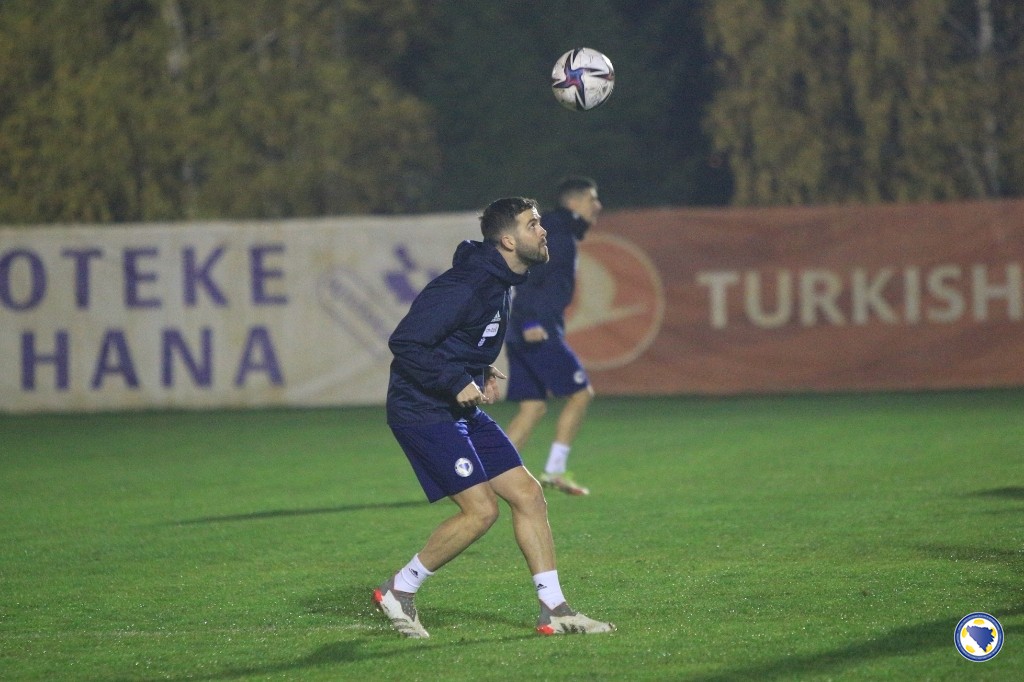 Petev odstranio Pjanića iz sastava zbog nediscipline!?