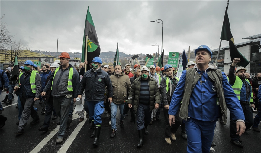 Rudari nastavljaju protest ispred Vlade Federacije BiH