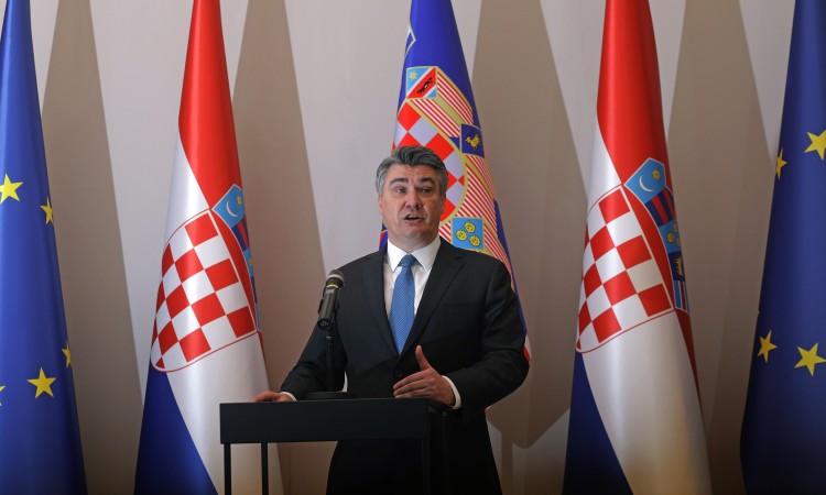 Bursać: Zoran Milanović, zvanični rušitelj BiH