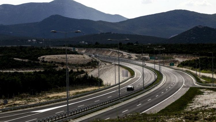 Za izgradnju autocesta i brzih cesta 199,4 miliona KM