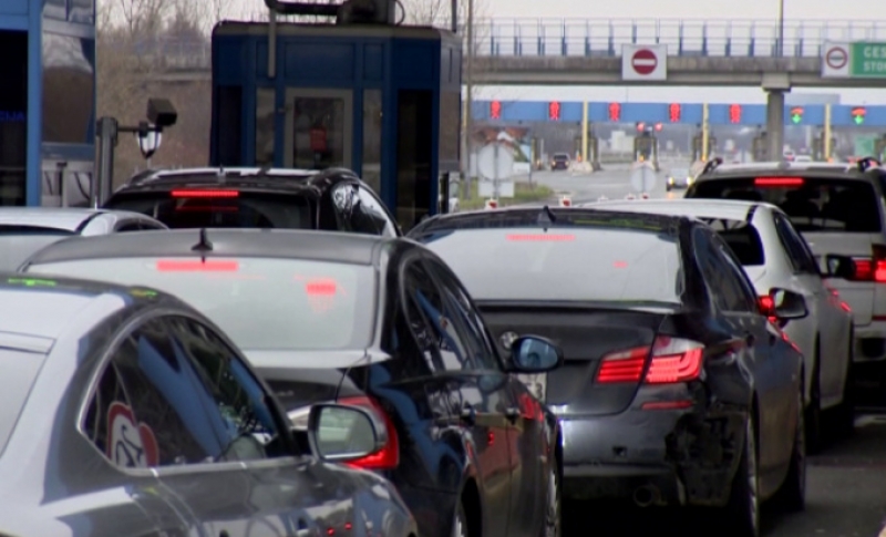 Pojačan promet vozila na izlazu iz BiH na graničnim prijelazima