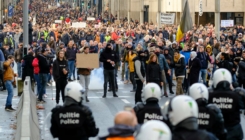 Masovniji protesti antivaksera u Njemačkoj uoči odluke o obaveznoj vakcinaciji