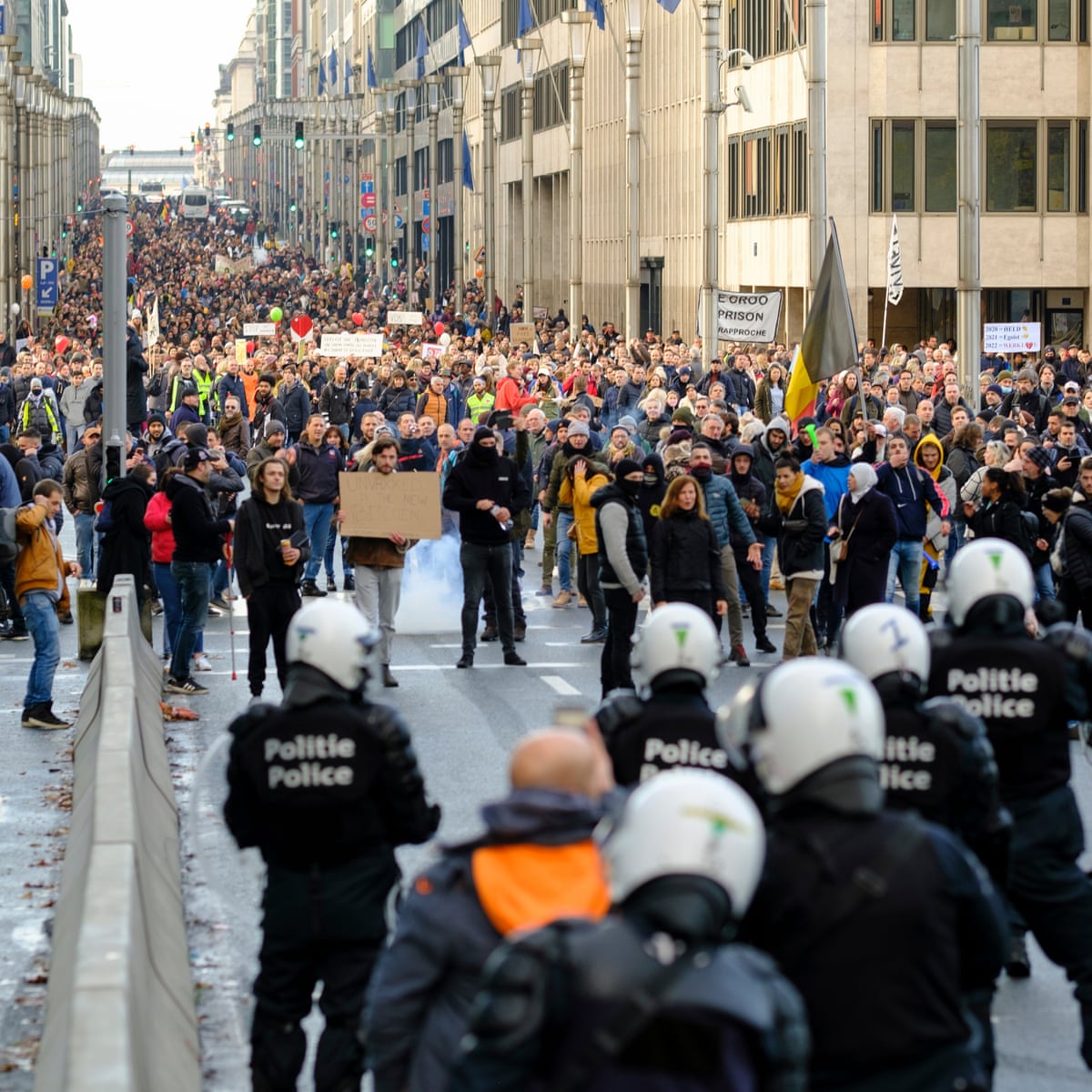 Masovniji protesti antivaksera u Njemačkoj uoči odluke o obaveznoj vakcinaciji