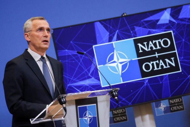 Stoltenberg: Očekujem da će se Švedska i Finska pridružiti NATO-u iduće godine