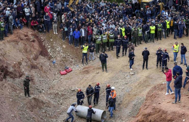 Spasioci stigli do dječaka koji je pao u bunar, posljednje metre kopali rukama