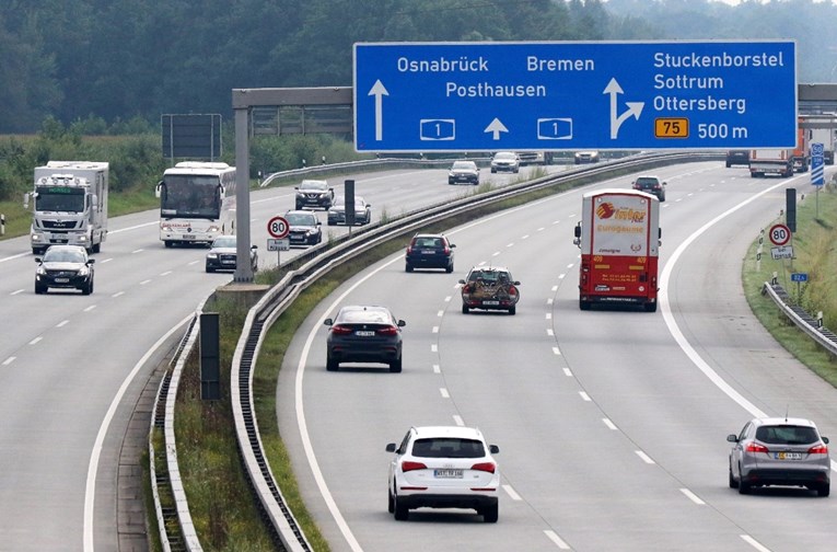 Njemačka ugasila sve kamere na autoputevima, poznat i razlog