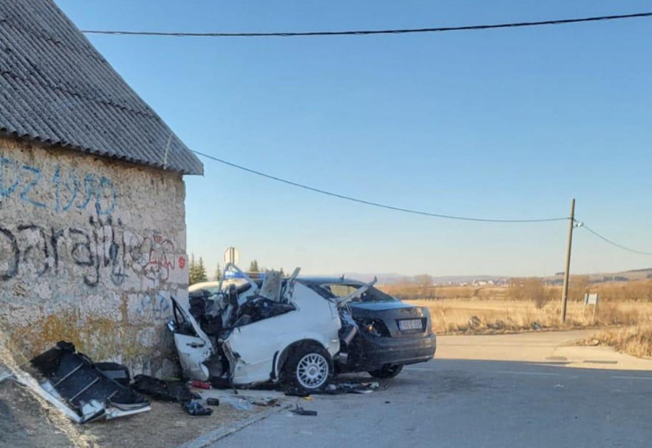 Još jedna tragedija na bh. putevima, dvije mlade osobe izgubile život