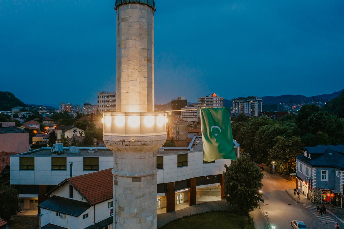 Sa zalaskom sunca i akšamskim ezanom nastupila Nova 1444. hidžretska godina