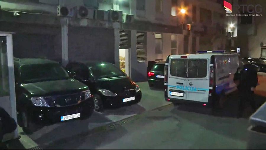 U Crnoj Gori uhapšeni policajci i carinici