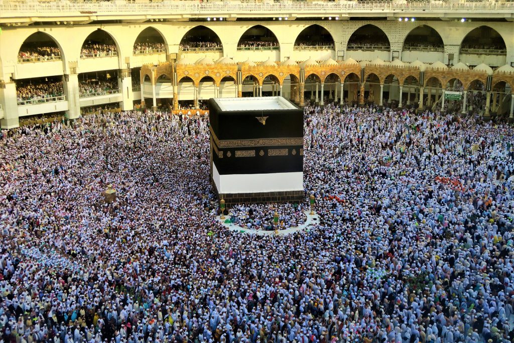 Hodočasnicima u Mekki zabranjeno dodirivanje Kabe