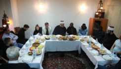 Beograd: Iftar za fudbalere Zvezde i Partizana