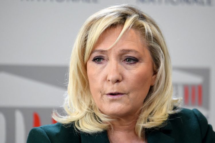 Izbori u Francuskoj: Macron vodi, Le Pen mu je vrlo blizu