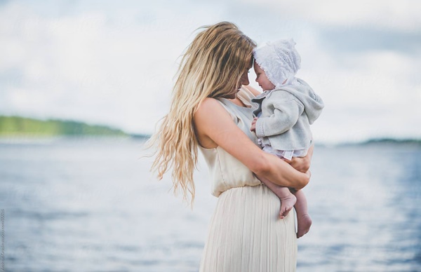 "Osam istina koje sam naučila o prvoj godini majčinstva..."