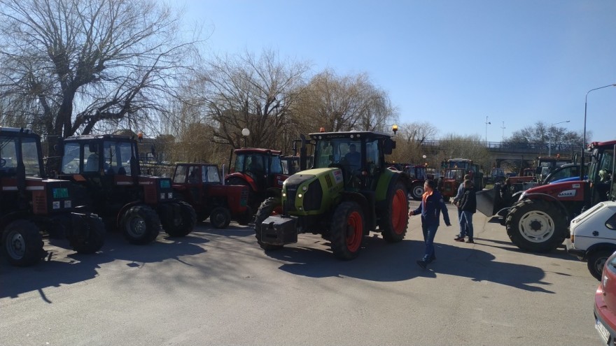 Sutra protesti poljoprivrednika u Živinicama: Traktorima kroz gradske ulice