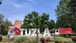 Nova atrakcija: U centralnom gradskom parku postavljen 3D natpis "I love Tuzla"