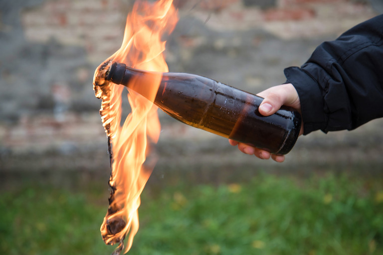 Molotovljevi kokteli bačeni na džamiju na sjeveroistoku Francuske