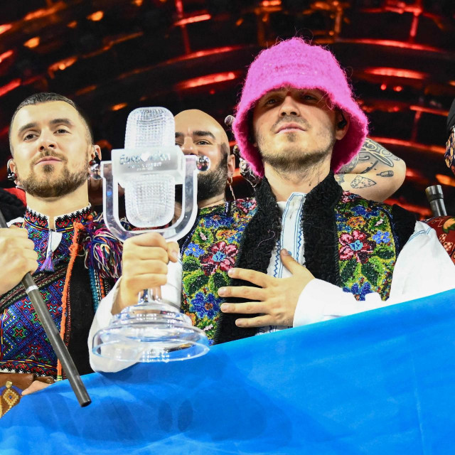 Pobjednici Eurovizije će prodati trofej kako bi prikupili novac za Ukrajinu