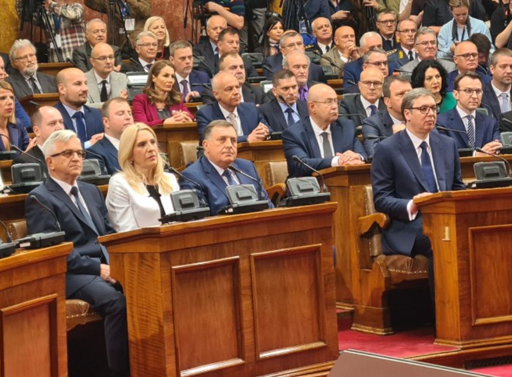 Vučić položio zakletvu, u prvom redu Dodik i delegacija iz RS