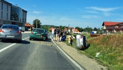 Špionica kod Srebrenika: U sudaru tri automobila povrijeđene tri osobe