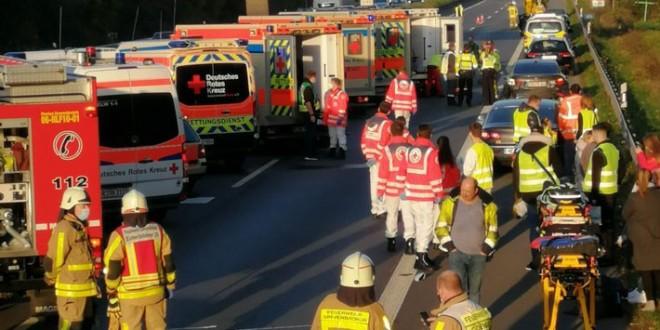 Stravična nesreća u Njemačkoj: 18-godišnjak se Audijem frontalno sudario s automobilom, poginule dvije žene