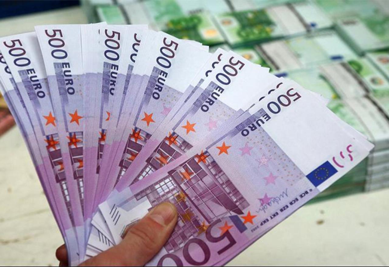 Euro zvanična valuta u Hrvatskoj od naredne godine