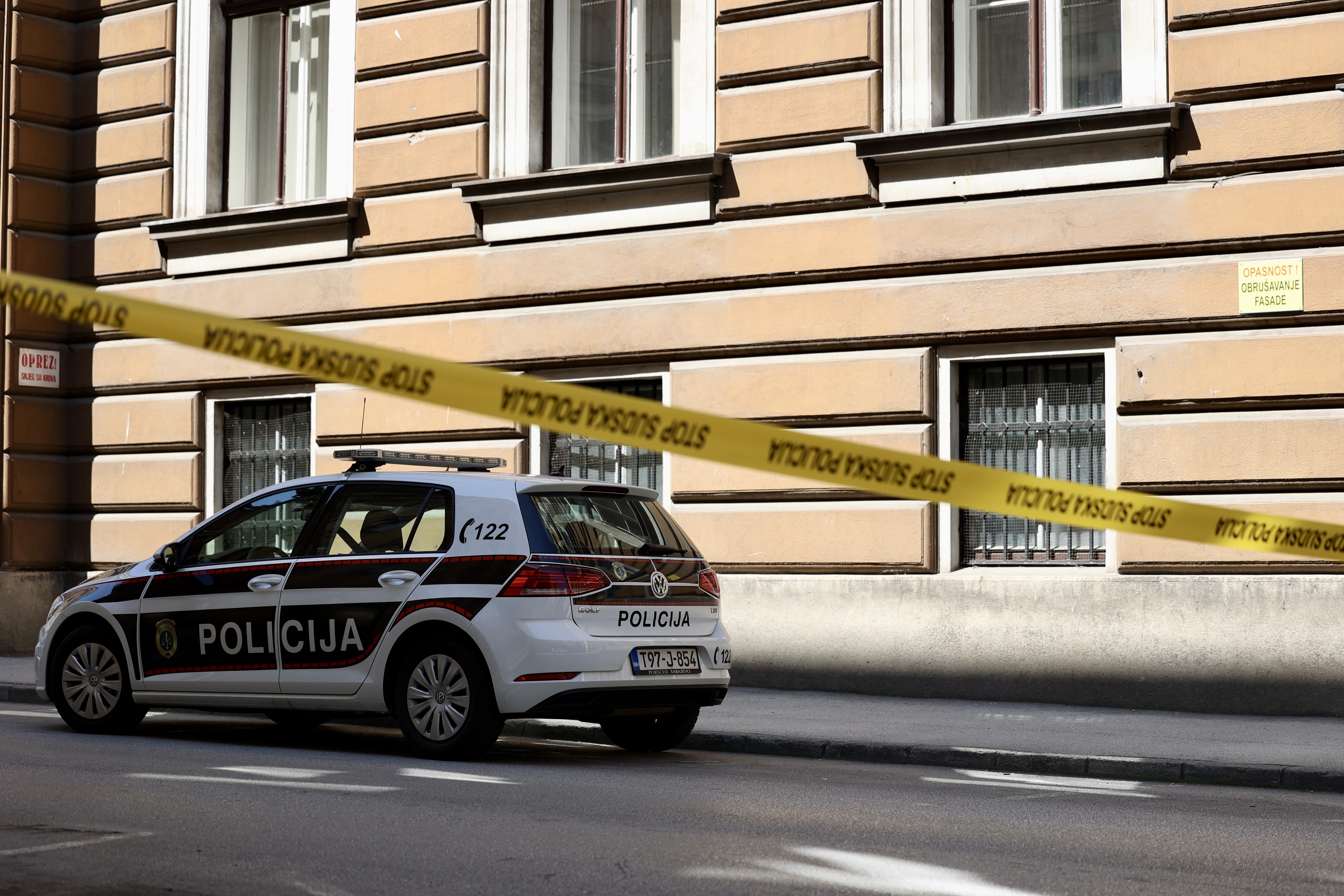 Uhapšen državni policajac, na radnom mjestu prodavao speed i druge narkotike