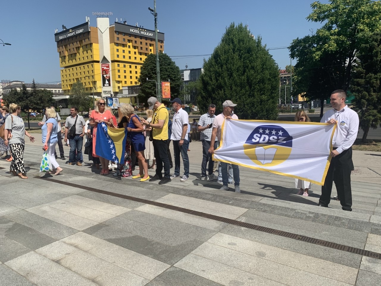 U Sarajevu počeo protest zaposlenih u državnim institucijama