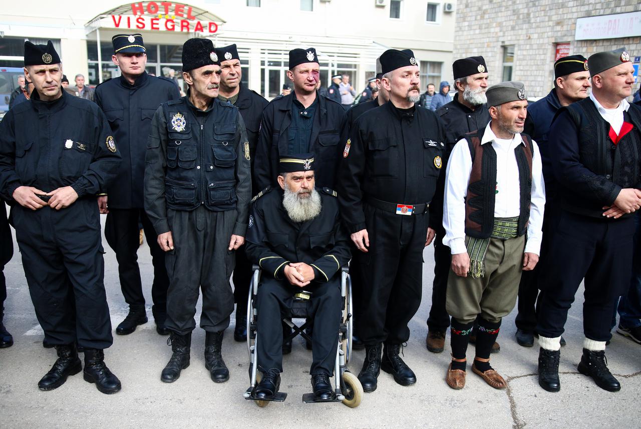 Trojka traži zabranu okupljanja četnika u Bijeljini