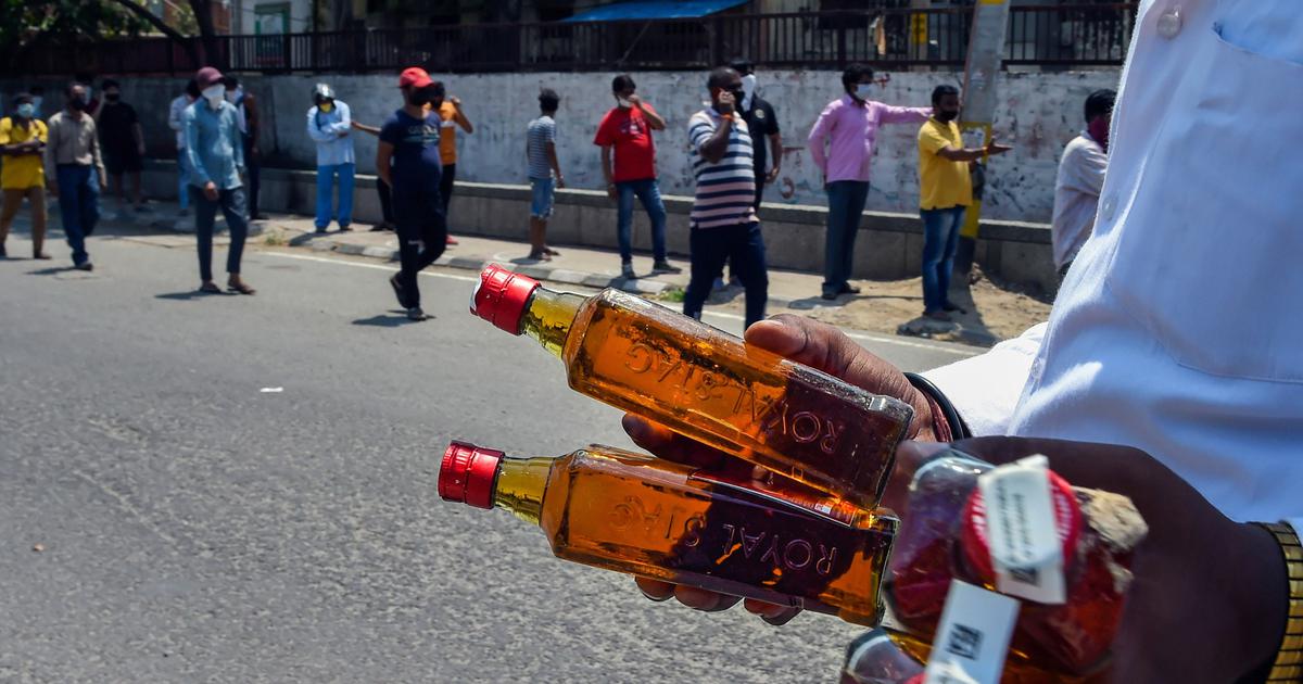 U Indiji najmanje 21 osoba umrla od trovanja alkoholom