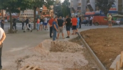 Postavljene barikade na sjeveru Kosova, Hoti – blokade zbog lažne vijesti o specijalcima