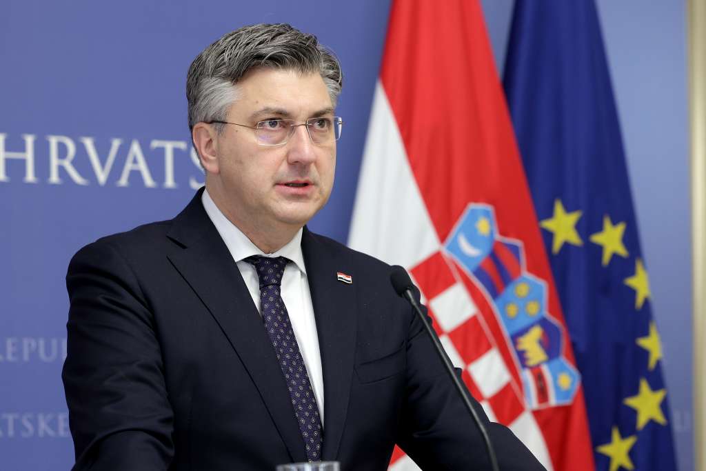 Plenković: Nikad ne smijemo zaboraviti patnju nedužnih bošnjačkih muškaraca i dječaka