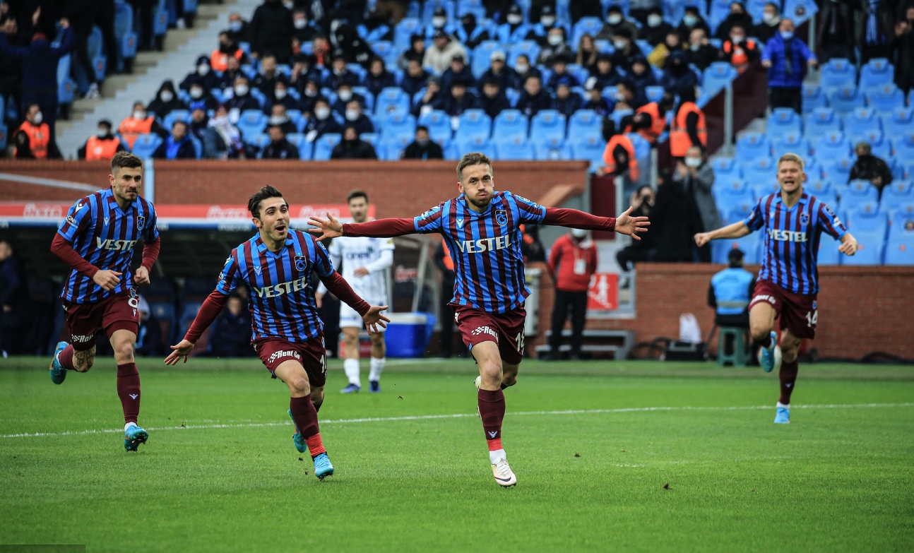 Trabzonspor osvojio trofej turskog Superkupa, Višća asistent