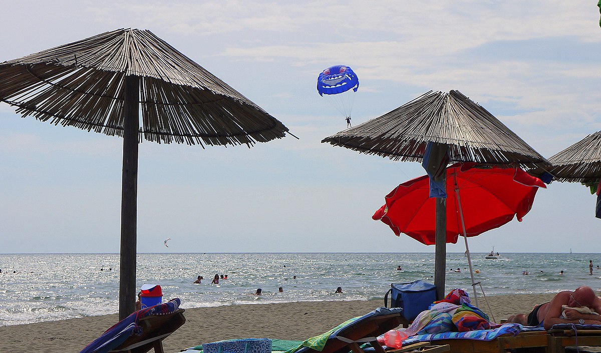 Tragedija u Ulcinju: Na Velikoj plaži se utopio 12-godišnjak