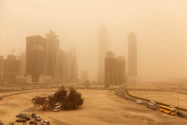 Pogledajte trenutak kada je Dubai "nestao" u pješčanoj oluji u samo nekoliko sekundi