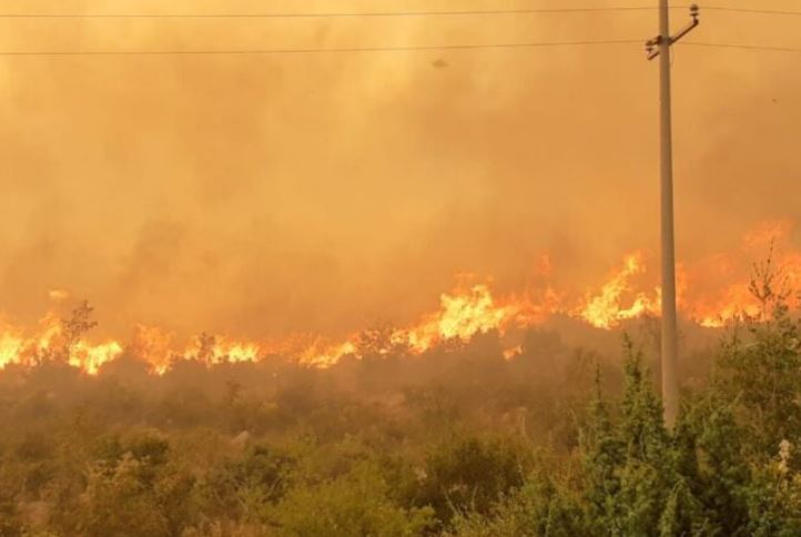 Situacija na požarištu u Neumu sve teža, vatra se širi prema naseljenim mjestima