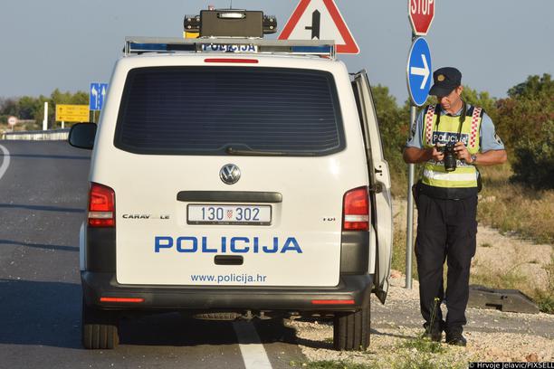 Saobraćajna nesreća u Tučepima: Na motociklu poginula maloljetna djevojka