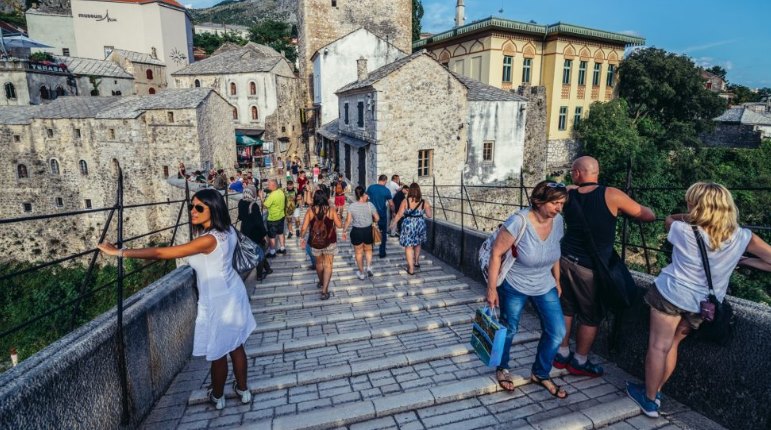 Turisti iz Srbije ostvarili najveći broj noćenja u BiH