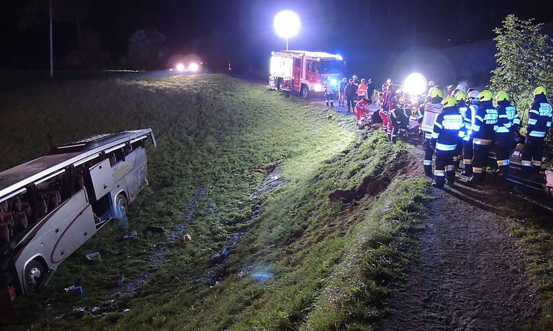 Austrija: Povrijeđene 24 osobe u autobuskoj nesreći