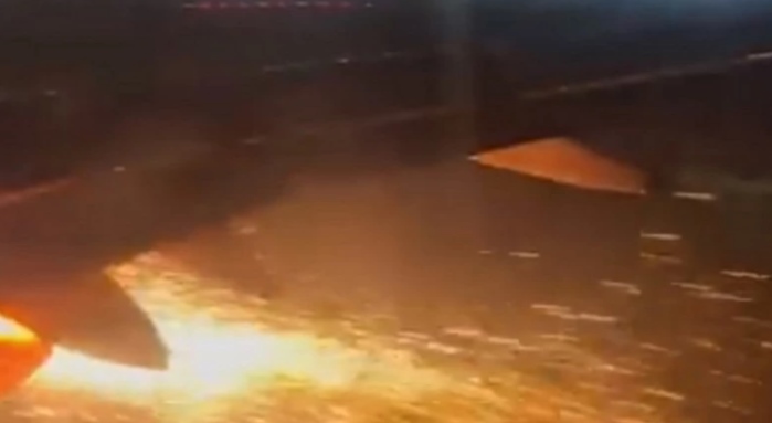 Avion se zapalio pri polijetanju: "Posada je tješila putnike, ljudi su počeli da se mole"