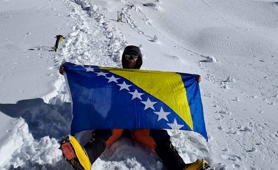 Na Himalajima zastava BiH: Jasmin Kličić osvojio Island Peak