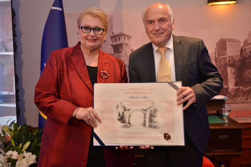 Valentin Inzko dobio priznanje Centra za mir, kao i Thomas Miller bivši ambasador SAD u BiH